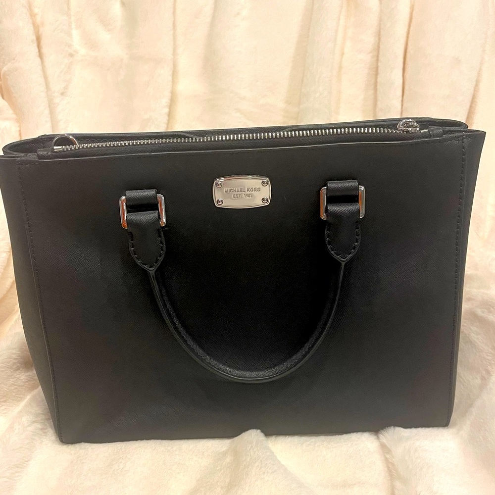 Michael Kors Kellen Satchel with magnetic closures and zipper